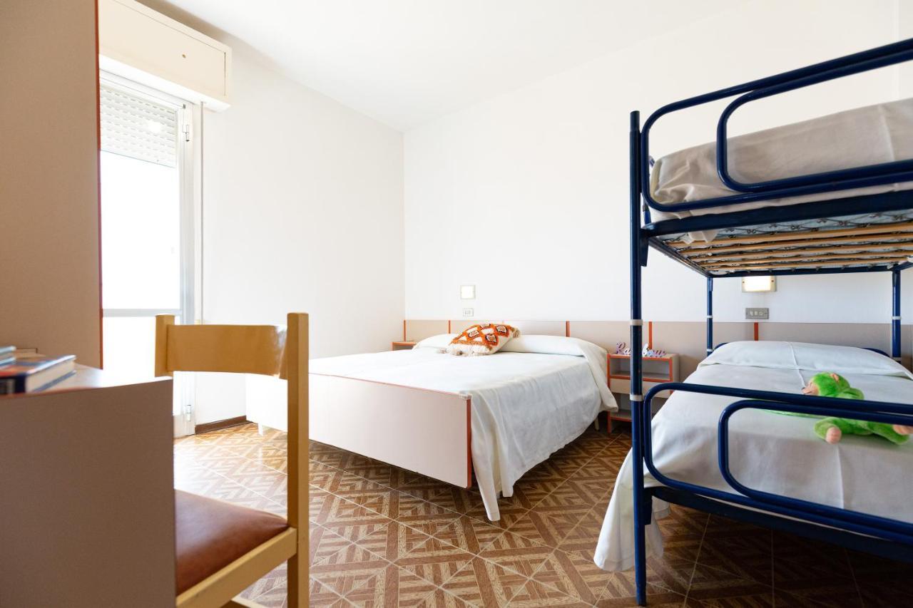 Residence Rainbow Bellaria-Igea Marina Buitenkant foto